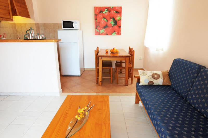Maribel Villas Cala Blanca  Ngoại thất bức ảnh